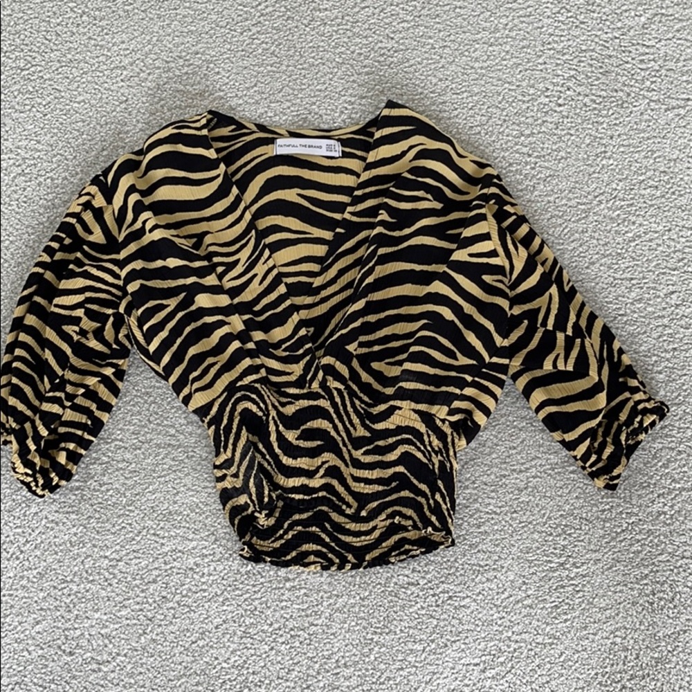 cute black and beige tiger stripe top